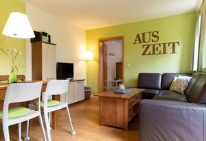 Auszeit Urlaubswohnungen - Chiemgau Karte – Ferienwohnung Wiesengrund für 2 Personen mit Terrasse, 46 m²
