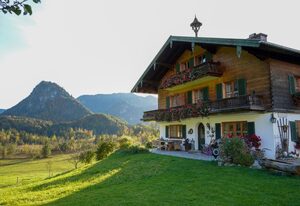 Buchschlöglhof - Chiemgau Karte – Ferienwohnung Rosmarin für 2-3 Personen, 1 separates Schlafzimmer, Balkon, 45m²
