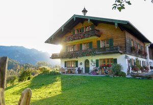 Buchschlöglhof - Chiemgau Karte – Ferienwohnung Rosmarin für 2-3 Personen, 1 separates Schlafzimmer, Balkon, 45m²