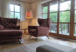 Ferienwohnung Sonntagshorn inkl. Chiemgaukarte – Ferienwohnung Sonntagshorn 67qm, Küche, 1 Schlafzimmer, 1 Wohnschlafzimmer, 3 P.