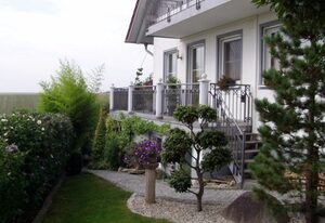 Ferienwohnung Hartinger – Gemütliche Ferienwohnung (75qm) im 1. Obergeschoss