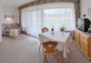 Ferienwohnung Gschwendtner - Chiemgau Karte – Ferienwohnung Frillensee für 2 Personen mit Terrasse, Wohnschlafzimmer, 34 qm