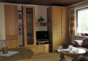 Haus Sonneck - Chiemgau Karte – Ferienwohnung Zinnkopf für 2 Personen mit Balkon, separater Schlafraum, 40 m²