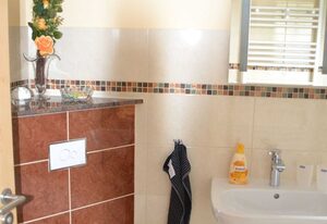 *Pension HofGut Streubel – Doppelzimmer  Zum Hirsch online