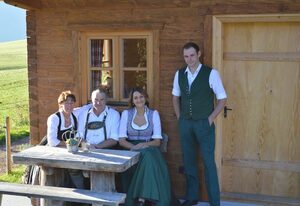 Schusterbauer - Chiemgau Karte – Ferienwohnung Staufen für 4 Personen, Schlafzimmer, Wohnschlafraum, 43 qm