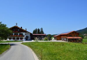 Schusterbauer - Chiemgau Karte – Ferienwohnung Staufen für 4 Personen, Schlafzimmer, Wohnschlafraum, 43 qm