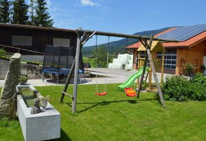 Schusterbauer - Chiemgau Karte – Ferienwohnung Staufen für 4 Personen, Schlafzimmer, Wohnschlafraum, 43 qm