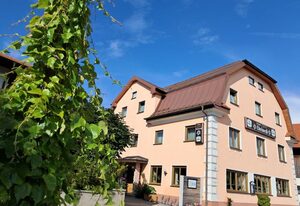 Hotel Garni Edelweiß – Einzelzimmer B mit Dusche und WC sowie TV und WLAN