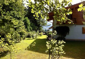 Ferienwohnung am Römerweg `Wald - Chiemgau Karte – Ferienwohnung bis 2 Personen mit 1 Schlafzimmer, Bad/WC, großem Balkon, 79 m²