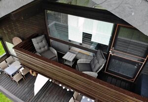 Ferienwohnung Green Deer – FeWo zw. Chiemsee & Salzburg im Voralpenland *WLAN, Thermomix, Balkon, Aussicht*