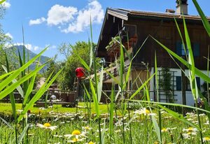 Ferienwohnung Diechtler inkl. Chiemgaukarte – Ferienwohnung West 55qm,Terrasse, Küche, 2 Schlafzimmer, Wohnzimmer, max 4 P.