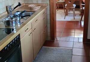 Ferienwohnung Diechtler inkl. Chiemgaukarte – Ferienwohnung West 55qm,Terrasse, Küche, 2 Schlafzimmer, Wohnzimmer, max 4 P.