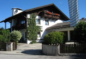 Haus Scheucher - Chiemgau Karte – Ferienwohnung Gamsknogl für 2 Personen, 1 Schlafzimmer, Küche, Balkon, 50 qm