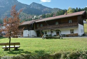Ferienhaus am Streicher - Chiemgau Karte – Ferienwohnung Wildmoos für 2 Personen, 1 separater Schlafraum, Terrasse, 58 m²