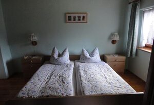Ferienhaus am Streicher - Chiemgau Karte – Ferienwohnung Wildmoos für 2 Personen, 1 separater Schlafraum, Terrasse, 58 m²