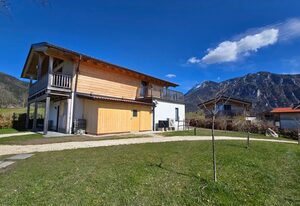 Chalet Alpenzauber - Chiemgau Karte – Ferienhaus mit Pool für 6 Personen, 3 Schlafzimmer, 128m²