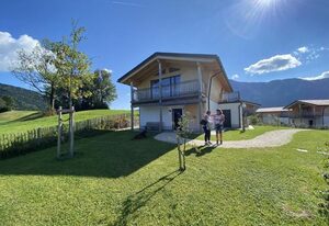 Chalet Alpenzauber - Chiemgau Karte – Ferienhaus mit Pool für 6 Personen, 3 Schlafzimmer, 128m²