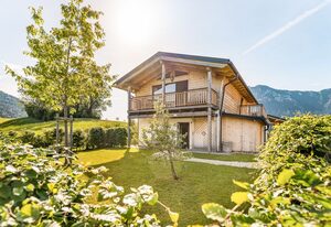 Chalet Alpenzauber - Chiemgau Karte – Ferienhaus mit Pool für 6 Personen, 3 Schlafzimmer, 128m²