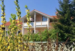 Shania Residence