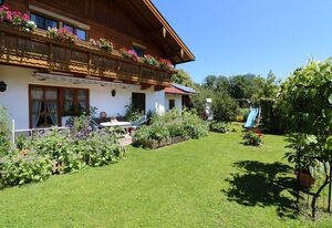 Haus Blumenfeld-Schwaiger – Ferienwohnung bis 4 Pers., 88 qm, 2 sep. Schlafzimmer, Balkon