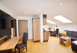 Seethal-Chiemseestrand – Moderne Dachgeschosswohnung in Seenähe ? Übersee-Feldwies
