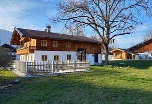 Geigelstein Chalets – Ferienhaus Geigelstein, 2 - 8 Personen, Wohnzimmer, 4 Schlafzimmer mit Dusche/WC, Küche, WLAN