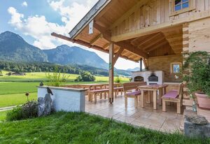 Vorderoberhauser-Hof inkl. Chiemgaukarte – Ferienwohnung Kienberg 38 qm, Balkon, Küche, 1 Schlafzimmer, 1 Wohnschlafzimmer