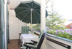 Haus Dumberger - Chiemgau Karte – Ferienwohnung für 2 Personen mit Balkon, 70m², Küche, Wohnzimmer, Schlafzimmer