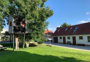 Chalet Sch(l)afbock – Ferienhaus im Grünen