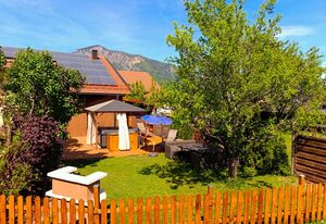 Chiemgauferienwohnungen - Wanderlust und Alpenrose – Wanderlust 72 m², für 4 Personen, 1 sep. Schlafzimmer, WLAN, Terrasse