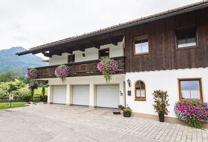 Ferienhaus Eva inkl. Chiemgaukarte – Ferienhaus 120qm, Balkon u Terr., Küche, 3 Schlafzimmer, Wohnzimmer, WLAN, 6 P.