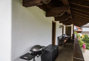 Ferienhaus Eva inkl. Chiemgaukarte – Ferienhaus 120qm, Balkon u Terr., Küche, 3 Schlafzimmer, Wohnzimmer, WLAN, 6 P.