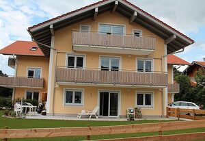 Genusszeit am Chiemsee – Ferienwohnung 70qm, 1 SZ, EG mit Terrasse