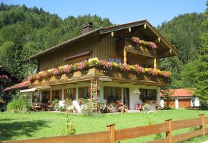 Ferienwohnungen Birmoser inkl. Chiemgaukarte – B Ferienwohnung Hörndl 52qm, Balk, Küche, 1 Schlafz., 1 Wohnschlafz.