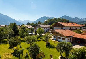 Ferienwohnungen Schausbreitner inkl. Chiemgaukarte – 7 Appartement TypA 38 qm, Balkon, Kochnische, 1 Wohnschlafzimmer, max 2 P., WLAN