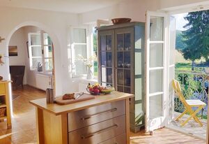 5 Sterne FeWo mit Garten und Bergblick in Chiemsee-Nähe – Ferienwohnung Chiemsee Sonne, 142 qm mit Garten und Sauna