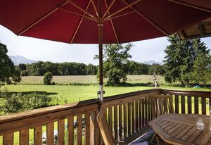 5 Sterne FeWo mit Garten und Bergblick in Chiemsee-Nähe – Ferienwohnung Chiemsee Sonne, 142 qm mit Garten und Sauna