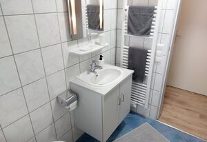 Ferienwohnung Grabner – Ferienwohnung für bis 4 Personen, 50 qm, auf 2 Ebenen, Balkon und Terrasse
