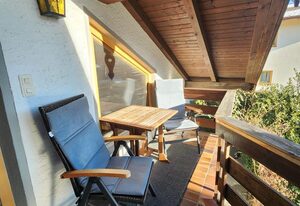 Haus Auracher – Ferienwohnung 38 qm, bis 2 Personen, 1 Schlafzimmer, Balkon, WLAN