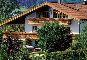 Wellnessgarten Hotel – Waldzimmer mit Balkon 30 qm