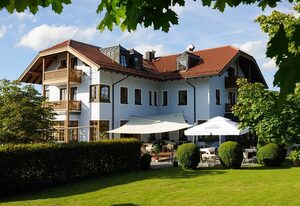 Landhaus Tanner – Doppelzimmer Verdi, Rainshowerdusche, Kingsizebett, Balkon/Terrasse, 30 qm