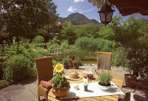 Haus Gstatter inkl. Chiemgaukarte – Ferienwohnung 67qm, Balkon, Küche, 1 Schlafzimmer, Wohnzimmer, max 2 Pers, WLAN