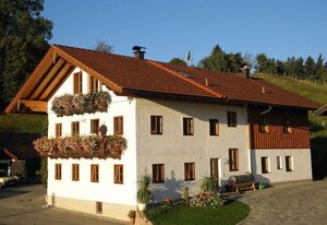 Ferienwohnung Fritzenwenger – Ferienwohnung bis 4 Pers., 59qm, 2 sep. Schlaf.,Balkon