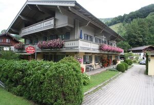 Am Hadermarkt inkl. Chiemgaukarte – Ferienwohnung 4, 68qm, Balkon, Küche extra, 1 Schlafzimmer, 1 Wohnz., max 2 Pers.