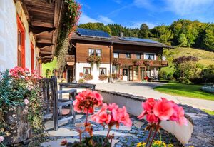Oberaschenauer-Hof inkl. Chiemgaukarte – Ferienwohnung 60qm, Balkon, Kochnische, 2 Schlafz., Wohnzimmer, max 4 P.