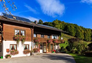 Oberaschenauer-Hof inkl. Chiemgaukarte – Ferienwohnung 60qm, Balkon, Kochnische, 2 Schlafz., Wohnzimmer, max 4 P.