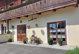 Gästehaus Schörgenhofer – Ferienwohnung am See 2