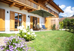 Chiemgauferienhaus – Ferienhaus 132 qm, 1-4 Personen, 2 sep. Schlafzimmer, Terrasse, Balkon, WLAN