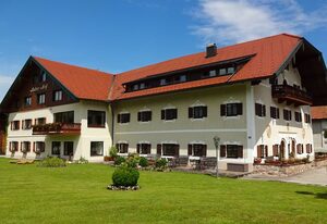 Huberhof inkl. Chiemgaukarte – Einzelzimmer