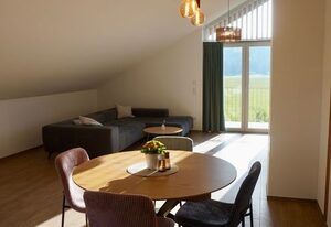 Gipfelblick Weißenbacher – Ferienwohnung 110 qm mit zwei Schlafzimmer und zwei Balkonen